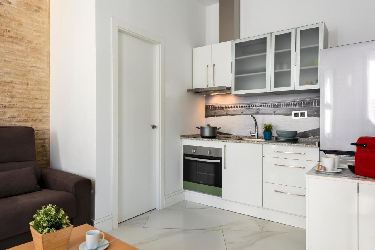 Alohamundi Adriano Apartment Seville Exterior photo