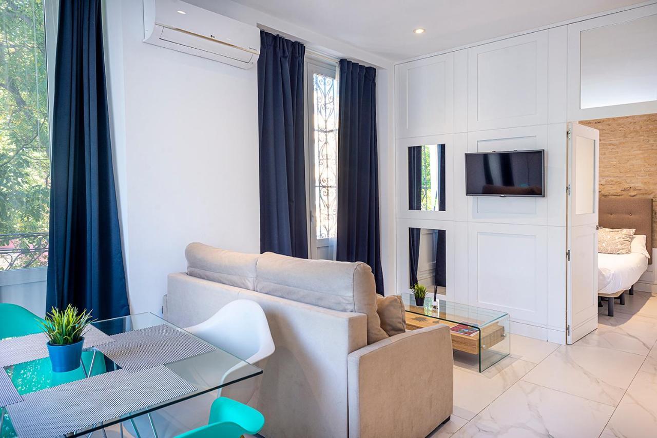 Alohamundi Adriano Apartment Seville Exterior photo