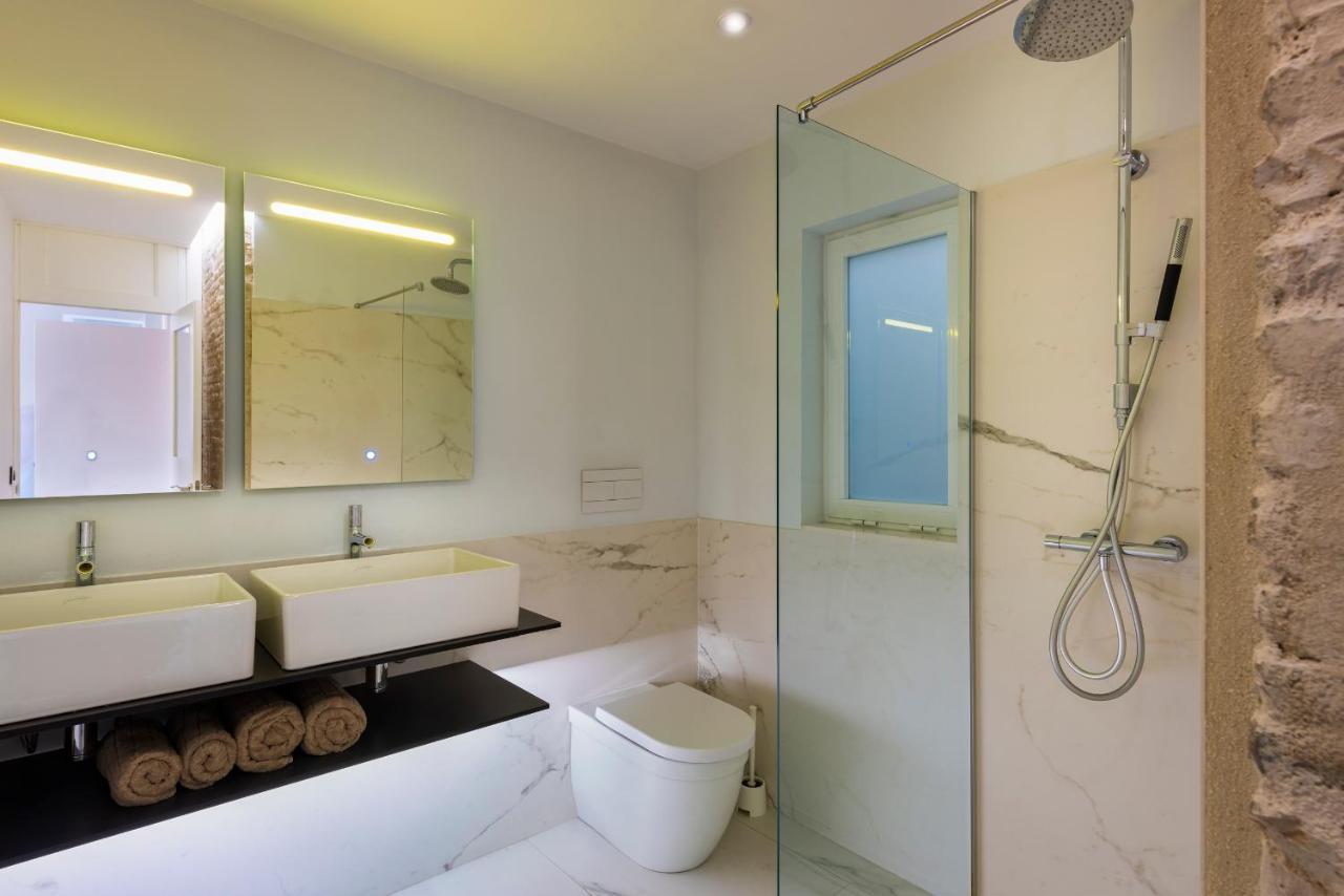 Alohamundi Adriano Apartment Seville Exterior photo